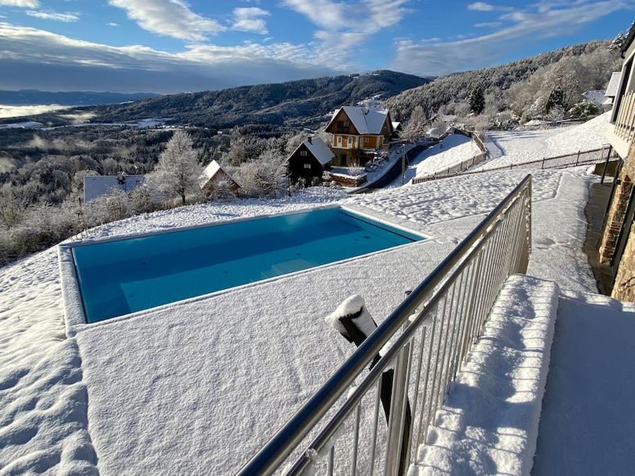 Greim15 --- Ganzes Ferienhaus Mit Fernsicht, Pool, Wellness Дойчландсберг Экстерьер фото